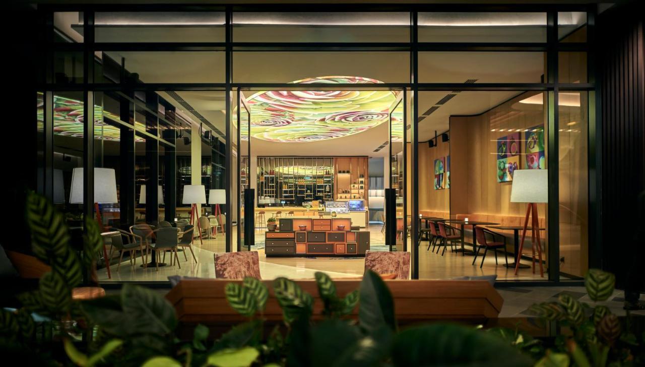 Hotel Amari Kuala Lumpur Extérieur photo The lobby lounge